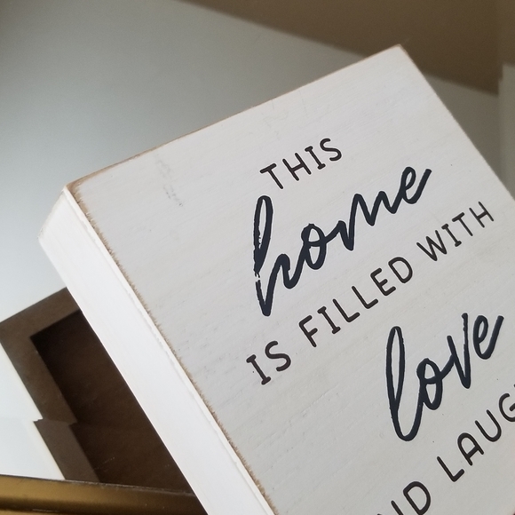 ❗Rustic White and Black Home Accent Decor Plaque❗ - Picture 2 of 4